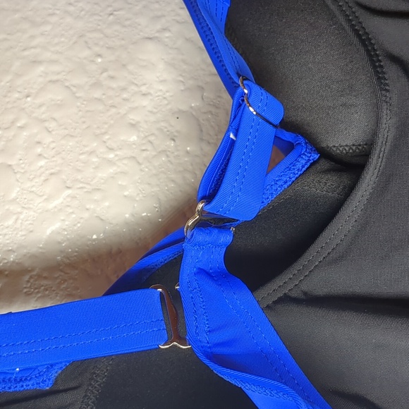 YONIQUE Womens Black & Blue Swimsuit NWT Plus Sz. 16W - Picture 3 of 8